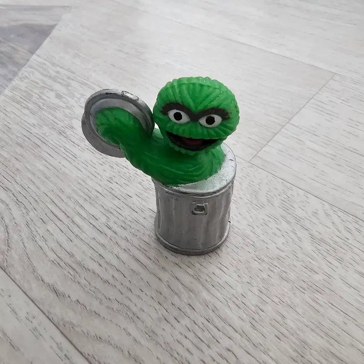 [BUNJANG] Sesame Street Oscar The Grouch Vintage Figure / 고전 빈티지 새서미 새서미스트리트 오스카 피규어 레어템