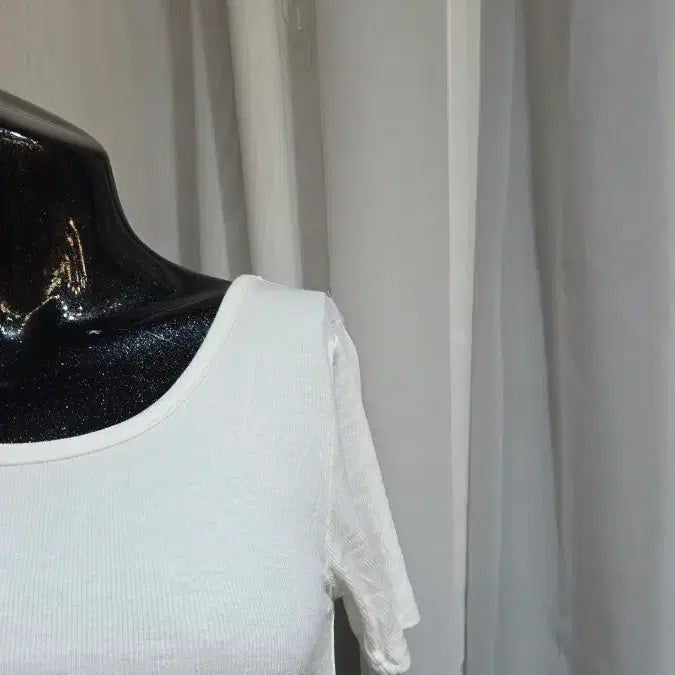 [BUNJANG] White Ribbed Knit Asymmetric Hem T-shirt / 밑단 언발 화이트 골지 반팔