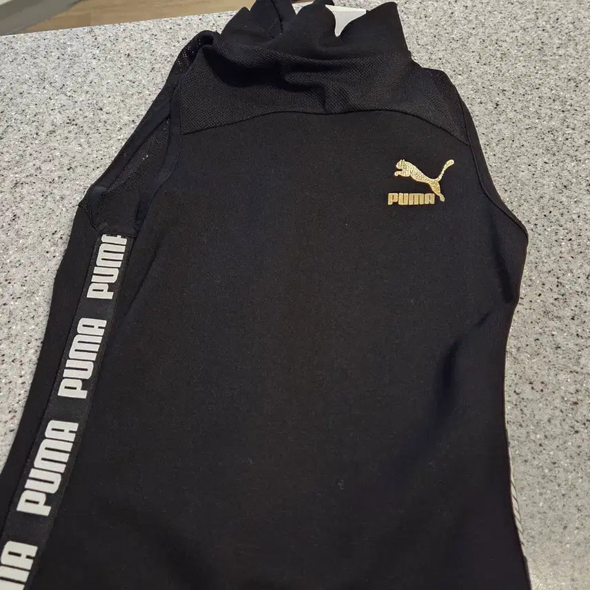 [BUNJANG] PUMA Jumpsuit Gold/Black (S) / PUMA JUMPSUIT 검골 한국 사이즈 S 2회 착용