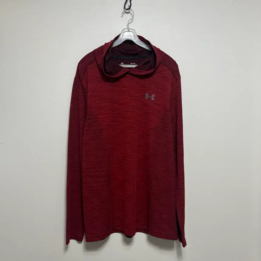 [SOLD OUT] 언더아머 레드 후드 기능성 긴팔 L
