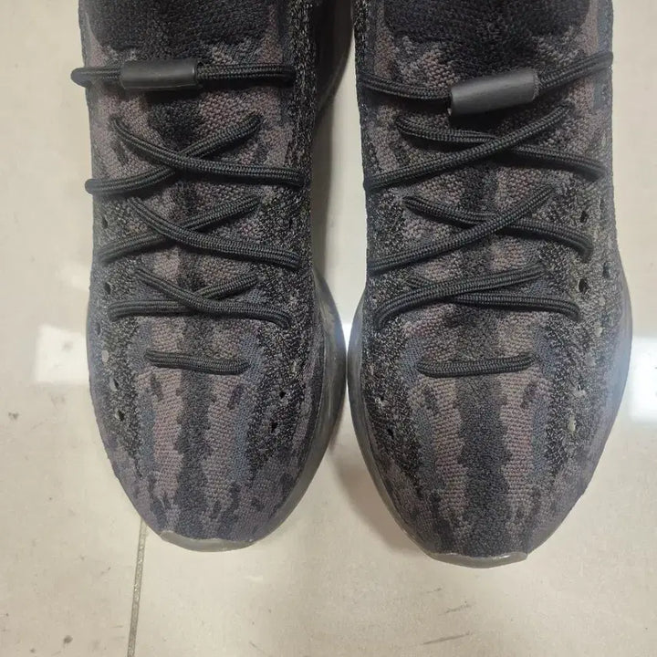 [BUNJANG] Adidas Yeezy Boost 380 Sneakers / 아디다스 이지부스트 380 (290)