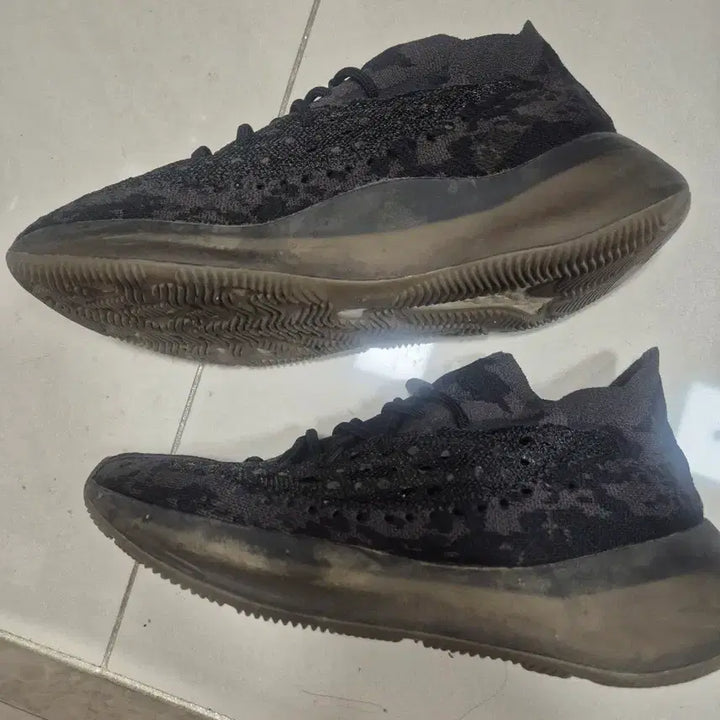 [BUNJANG] Adidas Yeezy Boost 380 Sneakers / 아디다스 이지부스트 380 (290)