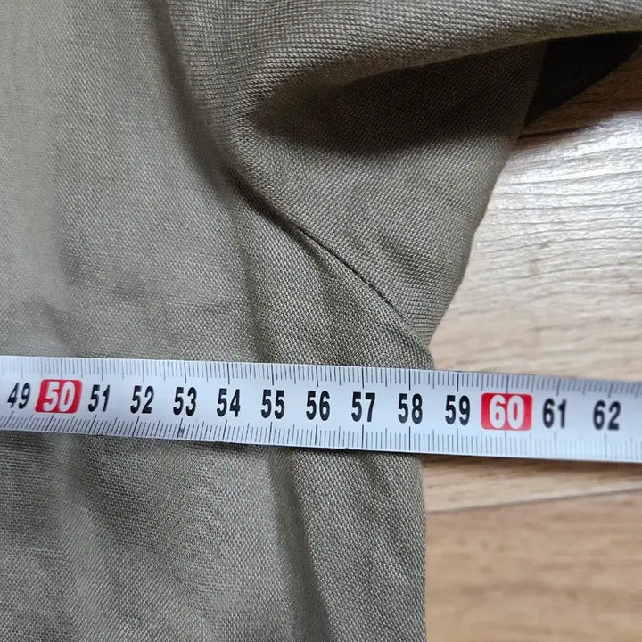 [BUNJANG] Khaki Linen Shirt Dress with Patch Embellishments / 카키색  린넨 셔츠 원피스 패치 장식
