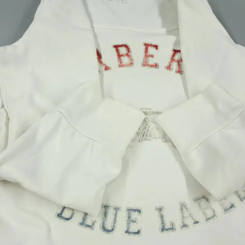 [BUNJANG] Burberry Blue Label Ivory Red Silver Glitter Logo Top / BURBERRY 버버리 블루라벨 JP 아이보리 레드 실버 글리터 로고 Y