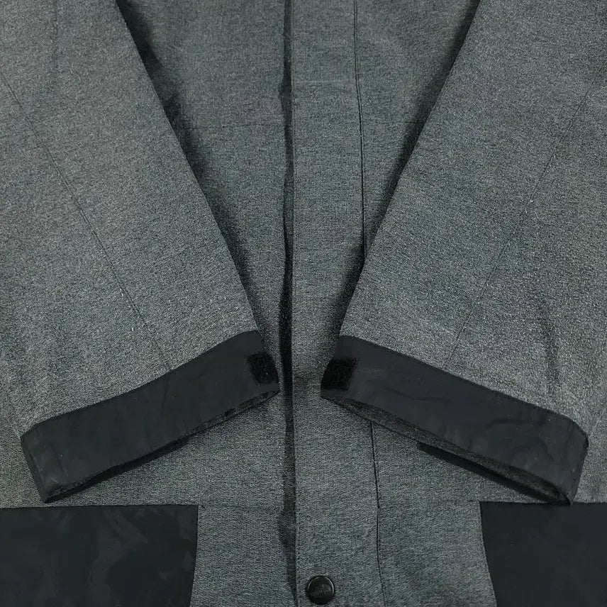 [BUNJANG] The North Face Deep Gray Black Two-Way Zipper Ski/Snowboard Jacket / 노스페이스 JP 딥그레이 블랙 배색 로고 투웨이지퍼 스키복 보드복 후드