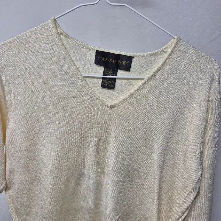 [BUNJANG] Classique Antique Ivory V-Neck Knit Top / 클라시크 앙티에 반팔 브이넥 아이보리 니트66