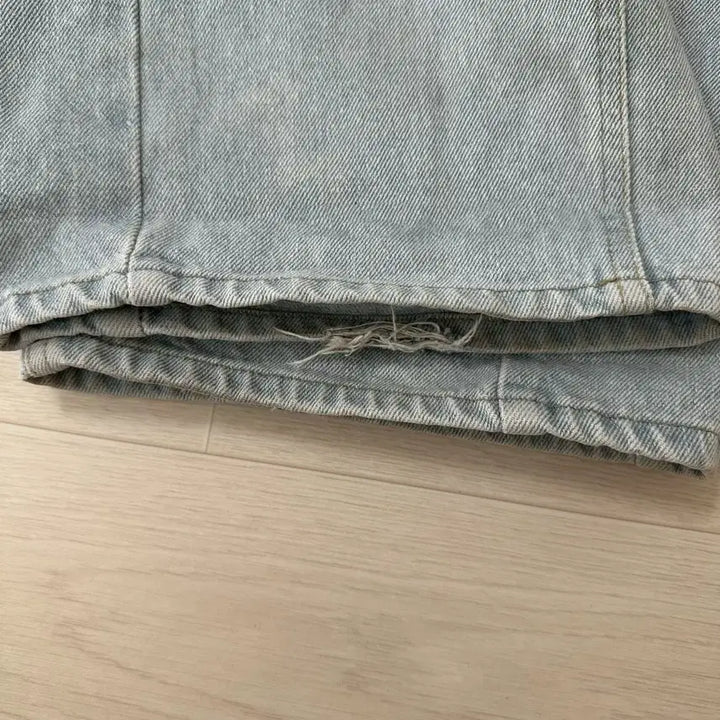 [BUNJANG] Pale Jade Side Incision High-Waist Denim Jeans / 실사) 페일제이드 사이드 인시전 하이웨스트 데님 아이스불루