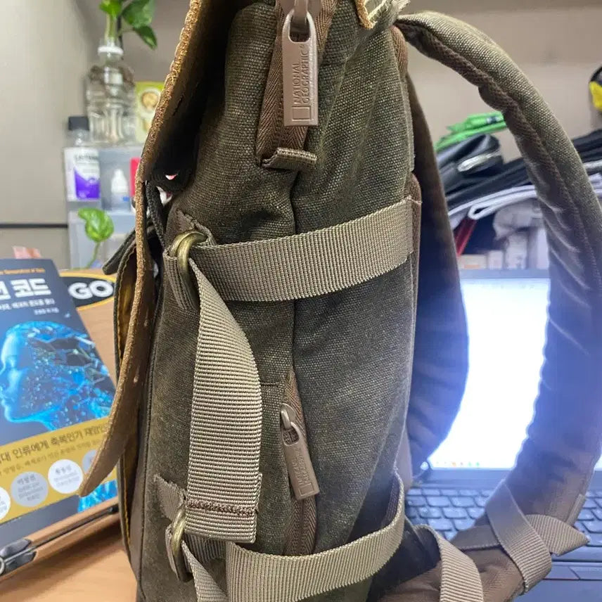 [BUNJANG] National Geographic Daily Backpack / 카메라 겸 데일리 백팩 내셔널지오그래픽