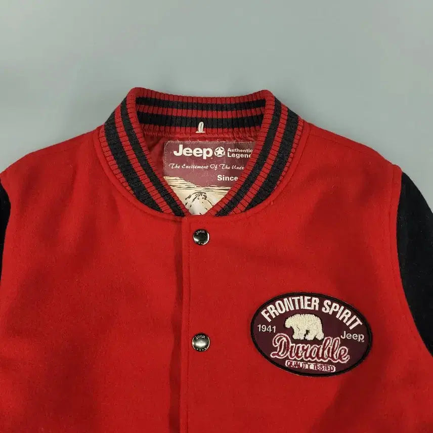 [BUNJANG] Jeep Red Black Color Block Polar Bear Logo Wool Blend Varsity Jacket / JEEP 지프 레드 블랙 배색 폴라베어 로고 올드스쿨 울블렌드 바시티자켓