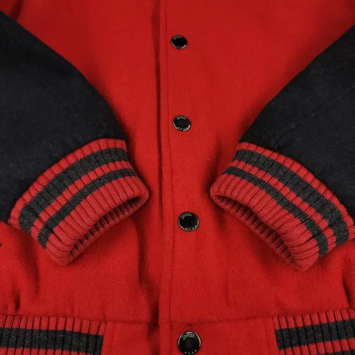 [BUNJANG] Jeep Red Black Color Block Polar Bear Logo Wool Blend Varsity Jacket / JEEP 지프 레드 블랙 배색 폴라베어 로고 올드스쿨 울블렌드 바시티자켓
