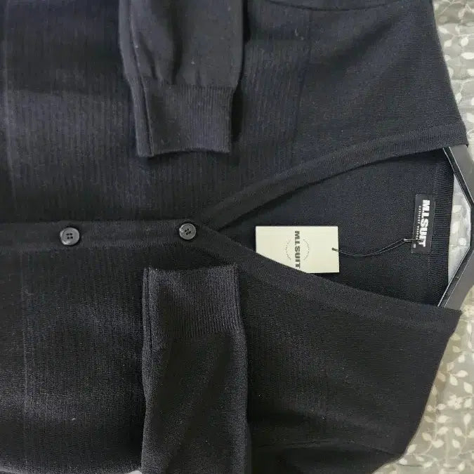 [BUNJANG] MLSUIT Black Cardigan (Size 95) - New / MLSUIT 블랙 가디건 95 세제품