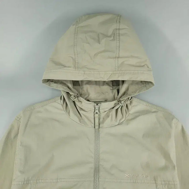 [BUNJANG] Snow Peak Two-Way Zip Nylon Blend Hooded Windbreaker / 스노우피크 카키 베이지 스펠아웃 로고 투웨이지퍼 나일론블렌드 후드 바람막