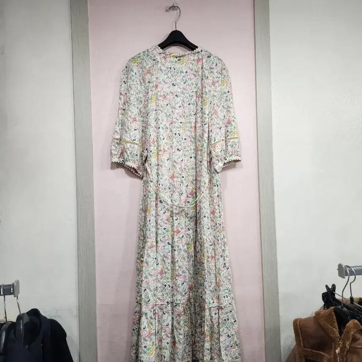 [SOLD OUT] 써스데이아일랜드 레이스블록티어드원피스
