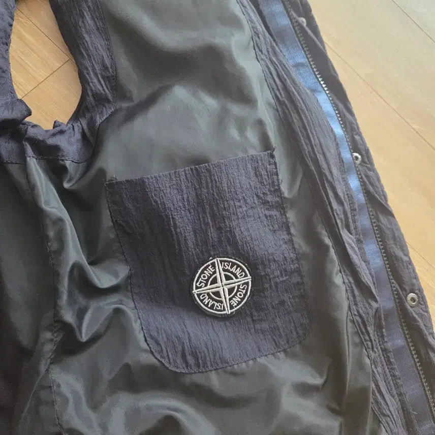 [SOLD OUT] 스톤아일랜드 블랙 패딩 조끼 베스트