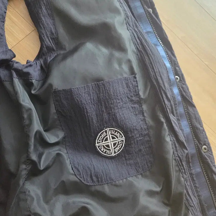 [SOLD OUT] 스톤아일랜드 블랙 패딩 조끼 베스트