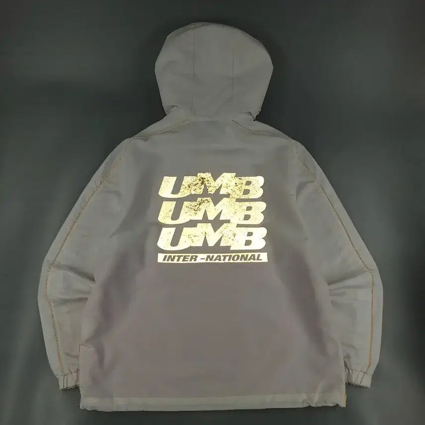 [BUNJANG] Umbro Raglan Reflective Tape Jacket / 엄브로 화이트 오렌지 블랙 배색 로고 리플렉티브 레글런 캥거루포켓 테이프