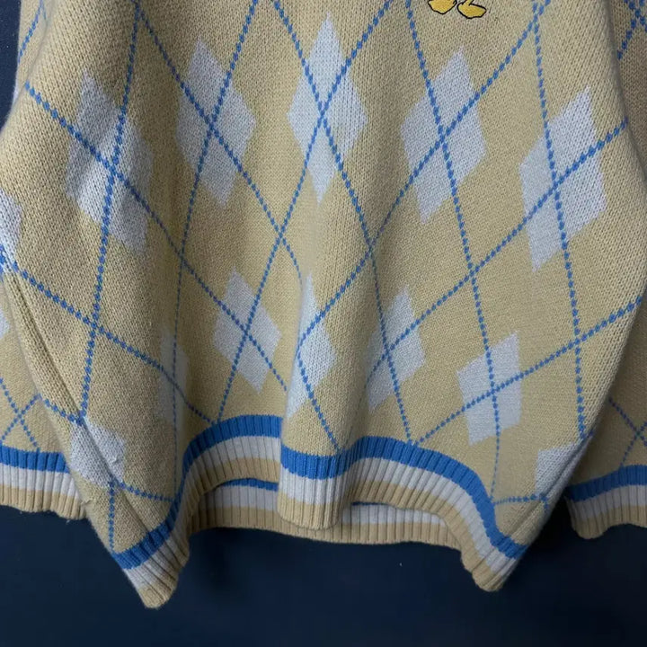 [BUNJANG] Stylenanda Disney Argyle Check Knit Top / free 스타일난다 디즈니 아가일체크 니트