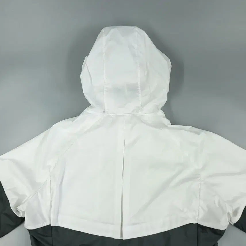 [BUNJANG] Nike Futura Logo Raglan Lightweight Windbreaker Jacket / 나이키 화이트 블랙 배색 퓨추라로고 레글런 이너메쉬 후드 경량 바람막이