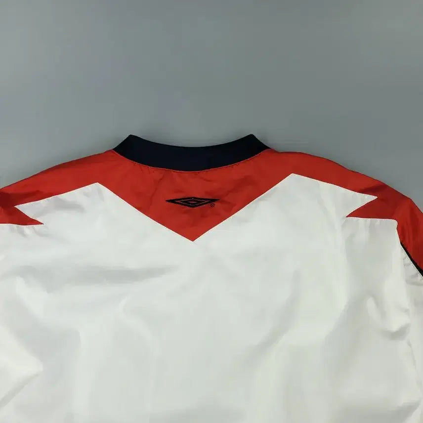 [BUNJANG] Umbro England Logo Mesh Jersey Top / 엄브로 00s 화이트 레드 네이비 배색 로고 잉글랜드 가오리핏 이너메쉬