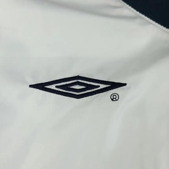 [BUNJANG] Umbro England Logo Mesh Jersey Top / 엄브로 00s 화이트 레드 네이비 배색 로고 잉글랜드 가오리핏 이너메쉬