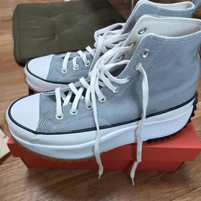 [BUNJANG] Converse Run Star Hike High Seasonal Color Ash Stone Sneakers / 컨버스 런스타 하이크 하이 시즈널 컬러 애쉬 스톤 265