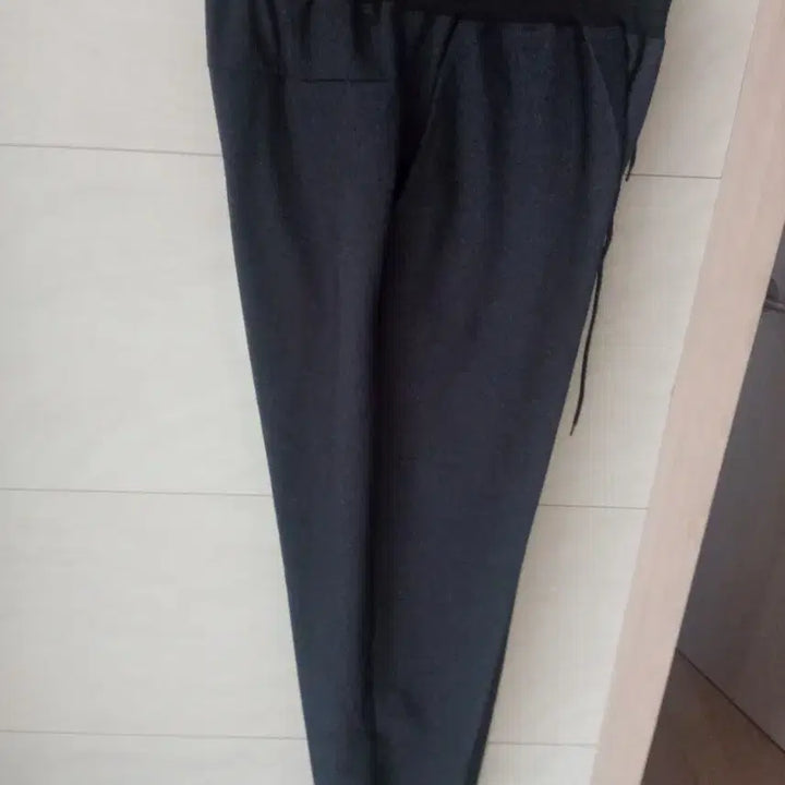 [BUNJANG] National Geographic Jogger Pants Charcoal Gray (L) / 내셔널지오그래픽 춘추용 조거 면바지 L 새상품 차콜그레이색