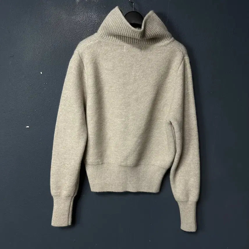 [SOLD OUT] free 에드모어 여성 라이트베이지 하프집업 니트