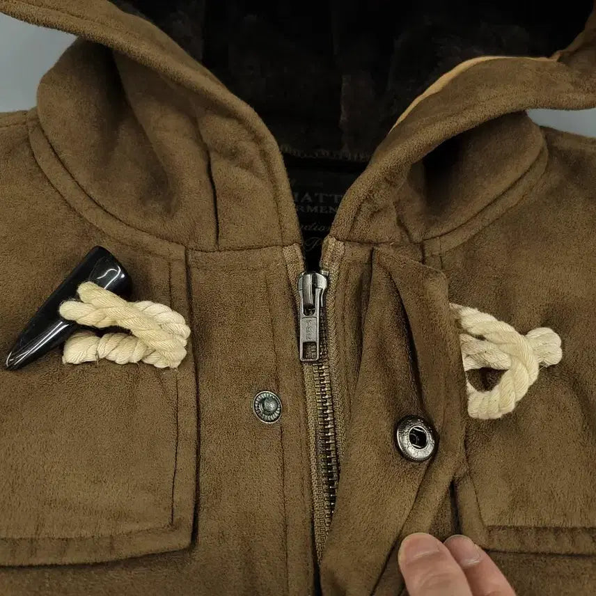 [BUNJANG] ROUSHATTE Beige Brown Toggle Button Fleece Jacket / ROUSHATTE JP 베이지 브라운 숄더패치 토글버튼 이너플리스 비건스