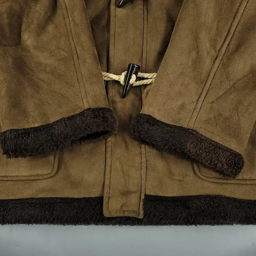 [BUNJANG] ROUSHATTE Beige Brown Toggle Button Fleece Jacket / ROUSHATTE JP 베이지 브라운 숄더패치 토글버튼 이너플리스 비건스