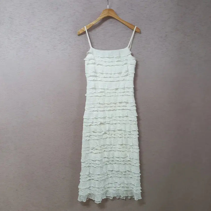[BUNJANG] Ivory Frill Knit Dress - Women&