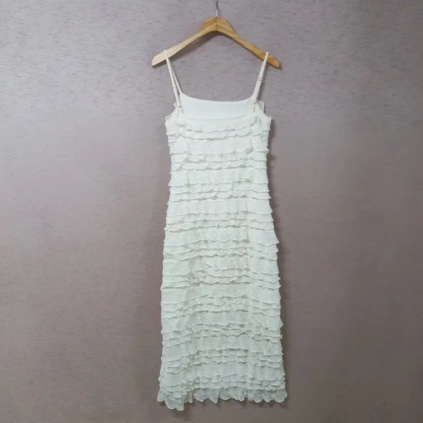 [BUNJANG] Ivory Frill Knit Dress - Women&