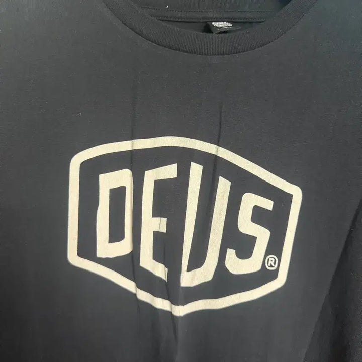 [BUNJANG] Deus Ex Machina Shield Short Sleeve T-shirt Black / [XXXL]데우스 엑스 마키나 쉴드 반팔 티셔츠 블랙
