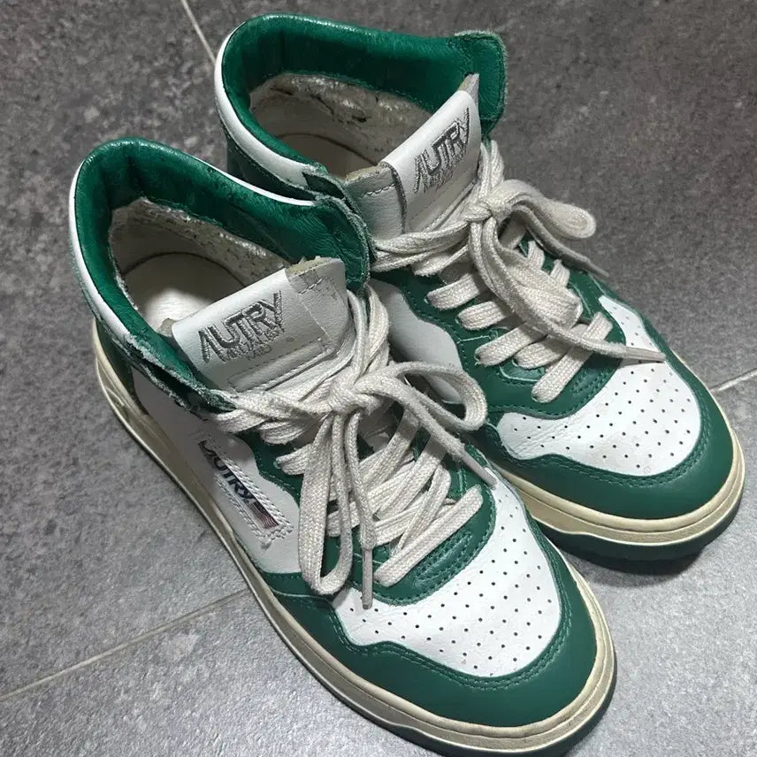 [BUNJANG] Autry Medalist Mid Green Sneakers / 오트리 메달리스트 미드 그린 36 (무료배송)