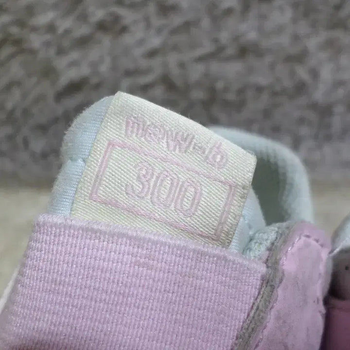 [BUNJANG] New Balance 300 Pink Kids&