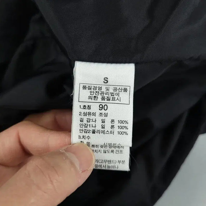 [SOLD OUT] 노스페이스 블랙 그레이 로고 체스트포켓 하이벤트 볼카노 투웨이지퍼 고프코