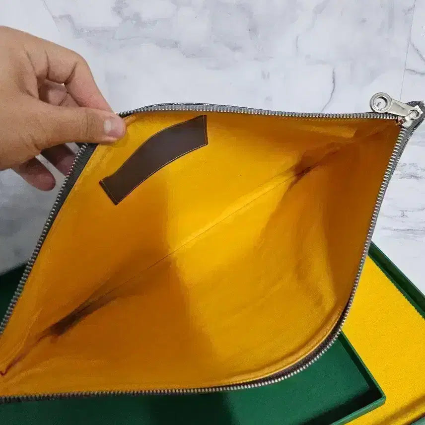 [SOLD OUT] 고야드 클러치백 그레이 Gm
