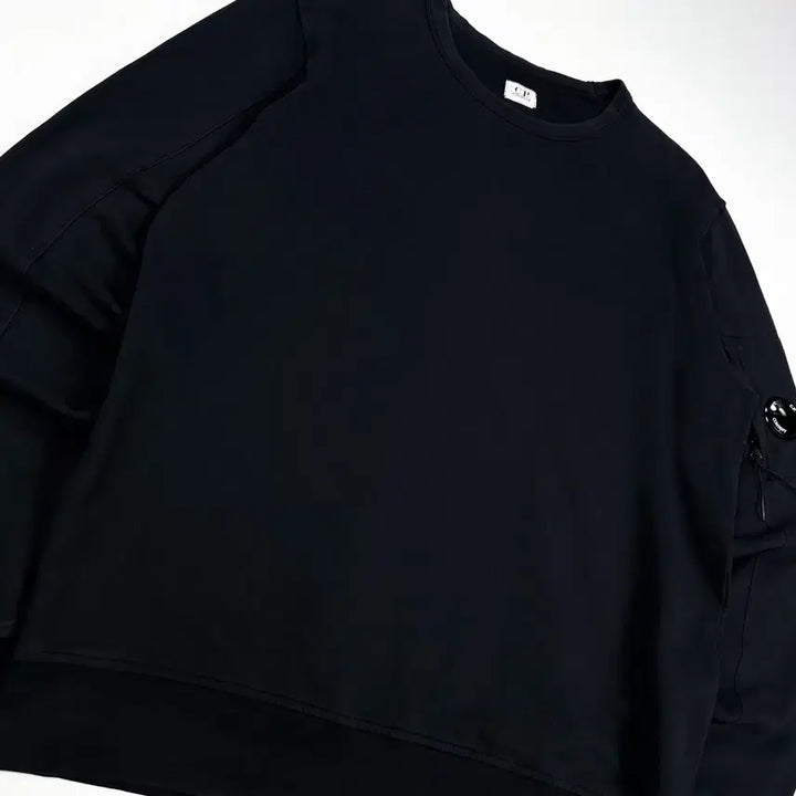 [SOLD OUT] (L) CP컴퍼니 베이직 와펜 슬리브 맨투맨 블랙