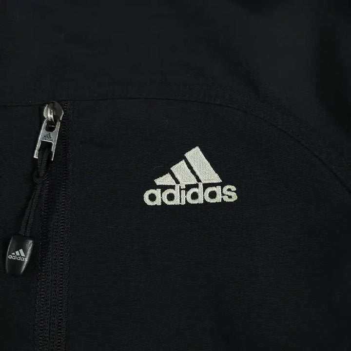 [BUNJANG] Adidas Black White Logo Climaproof Outdoor Jacket / 아디다스 블랙 화이트 로고 체스트포켓 클라이마프루프 고프코어 아웃도어 나