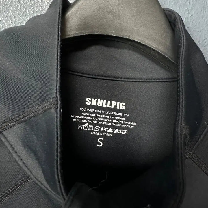 [SOLD OUT] S 스컬피그 여성 블랙 트레이닝 집업