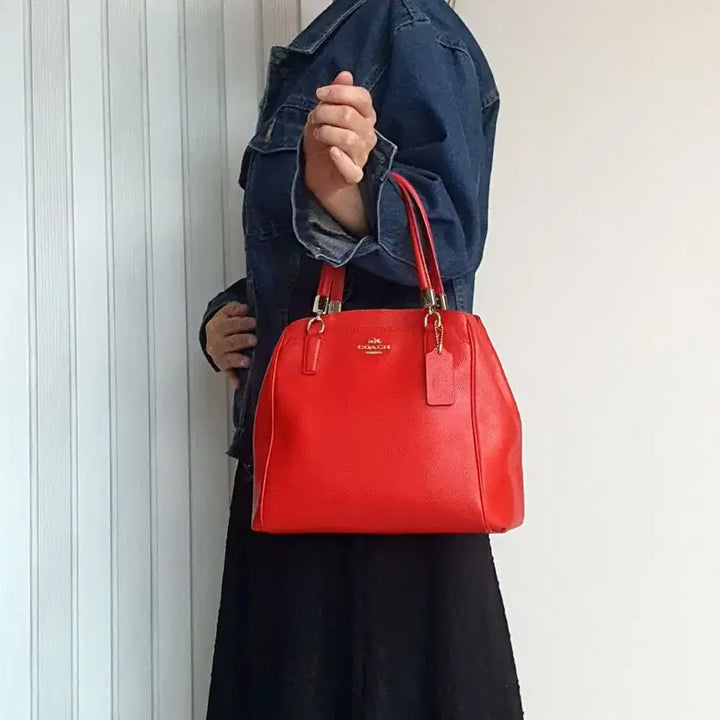 [BUNJANG] Coach Red Leather Tote Bag / 코치 레드 가죽 화사한 여성 토트백 중고 가방 은피아노