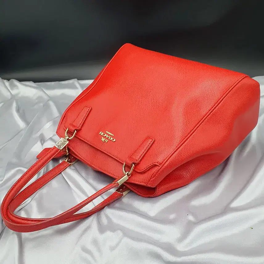 [BUNJANG] Coach Red Leather Tote Bag / 코치 레드 가죽 화사한 여성 토트백 중고 가방 은피아노