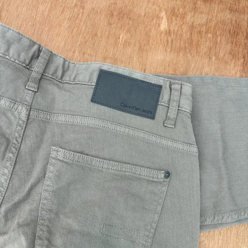 [BUNJANG] Calvin Klein Ash Grey Slim Fit Pants / Calvin Klein Ash Grey Slim Fit Pants