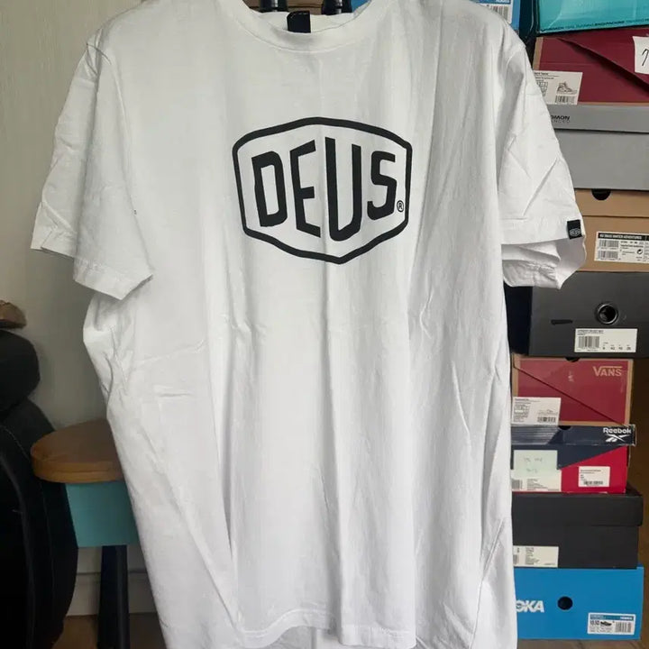 [BUNJANG] Deus Ex Machina Shield White T-shirt / [XXXL]데우스 엑스 마키나 쉴드 화이트 반팔 티셔츠