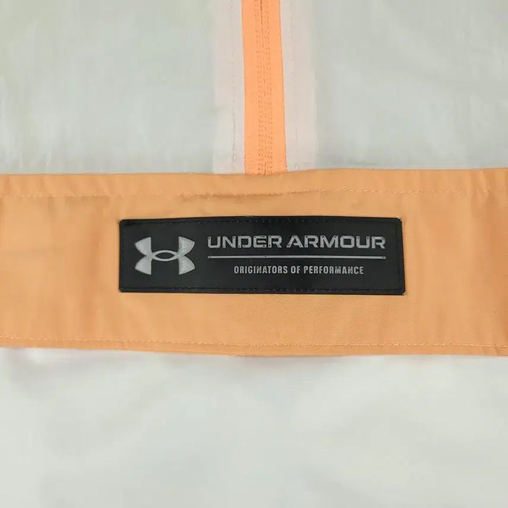 [BUNJANG] Under Armour Ivory Light Orange Reflective Logo Rush Half-Zip / 언더아머 아이보리 라이트오렌지 배색 리플렉티브 로고 러쉬 오버핏 하프집업