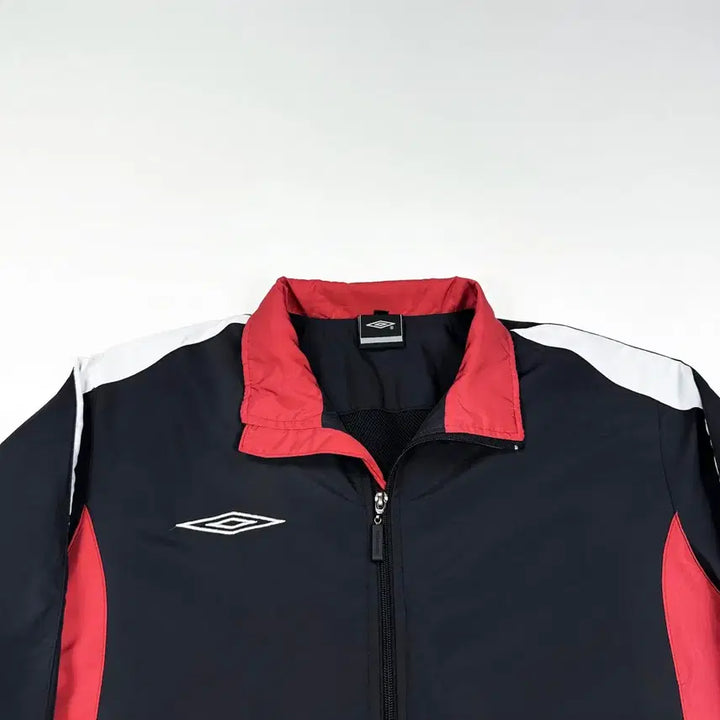 [BUNJANG] Umbro Boxy Fit Windbreaker Jacket Black Red / (S) 엄브로 박시핏 바람막이 자켓 블랙 레드