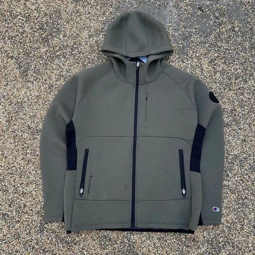 [SOLD OUT] 챔피온 카키 후드집업