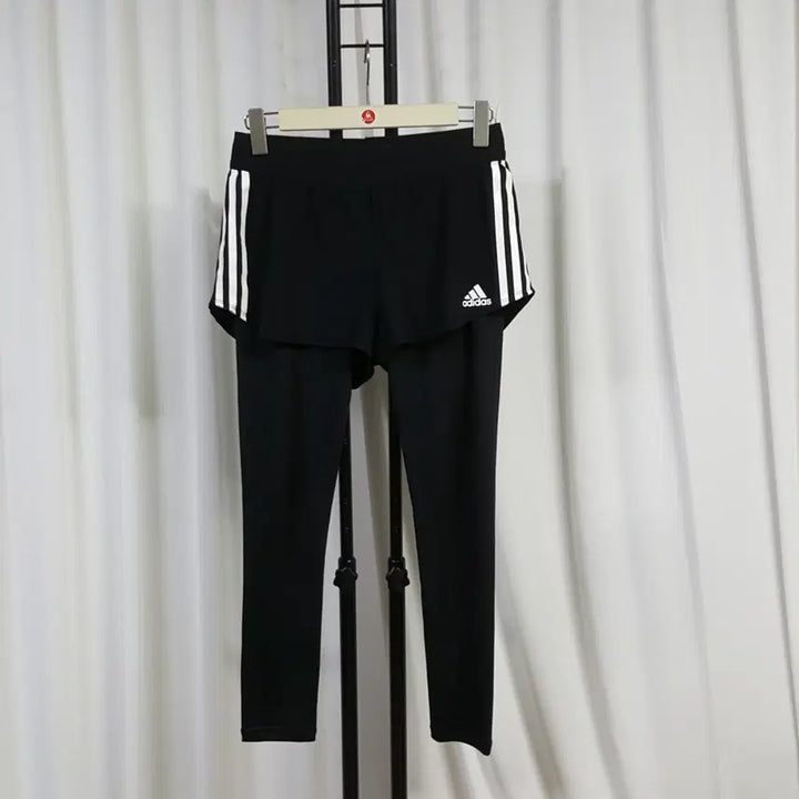 [SOLD OUT] 아디다스 여성 레깅스 반바지 택제거 29-30추천 오일장