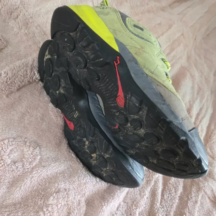 [BUNJANG] Kolon Sport Hiking Boots Gray/Neon 260 / 코오롱 스포츠 등산화 그레이/형광260