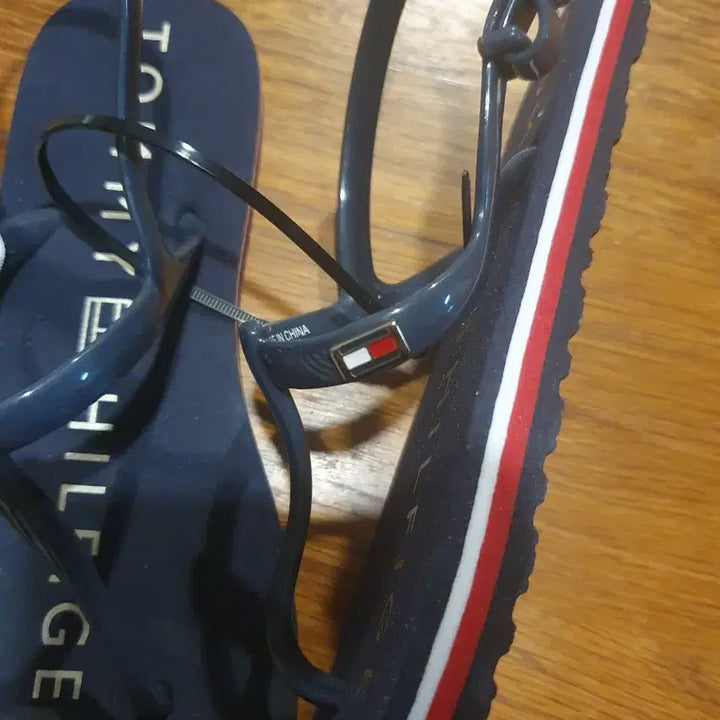 [BUNJANG] Tommy Hilfiger Jelly Sandals / 타미힐피거 샌들  36