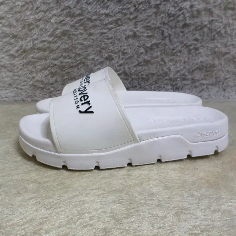 [BUNJANG] Discovery 240 Sandline 4 White Slippers / 후루룩구제 240 디스커버리 샌드라인4 화이트 슬리퍼 중고 신발
